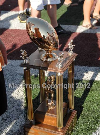 Thumbnail 1 in Michigan HS Football Coaches Association All-Star Game photogallery.