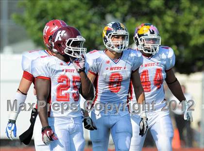 Thumbnail 3 in Michigan HS Football Coaches Association All-Star Game photogallery.