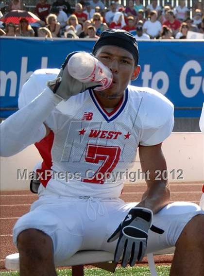 Thumbnail 3 in Michigan HS Football Coaches Association All-Star Game photogallery.
