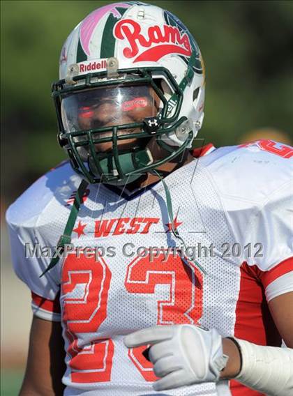 Thumbnail 3 in Michigan HS Football Coaches Association All-Star Game photogallery.
