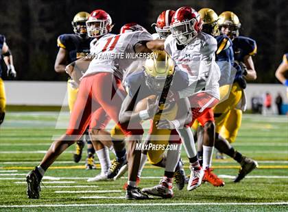 Thumbnail 2 in St. Thomas Aquinas vs. Edgewater (FHSAA 7A State Final)  photogallery.