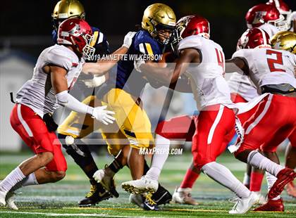 Thumbnail 3 in St. Thomas Aquinas vs. Edgewater (FHSAA 7A State Final)  photogallery.