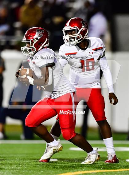 Thumbnail 3 in St. Thomas Aquinas vs. Edgewater (FHSAA 7A State Final)  photogallery.