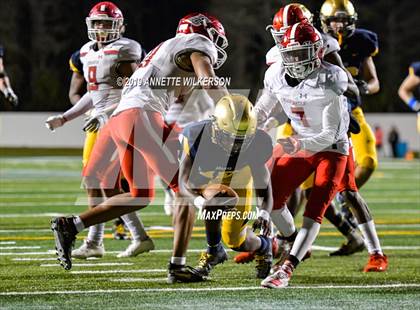 Thumbnail 3 in St. Thomas Aquinas vs. Edgewater (FHSAA 7A State Final)  photogallery.