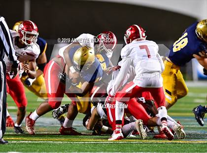 Thumbnail 3 in St. Thomas Aquinas vs. Edgewater (FHSAA 7A State Final)  photogallery.