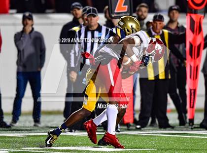 Thumbnail 3 in St. Thomas Aquinas vs. Edgewater (FHSAA 7A State Final)  photogallery.