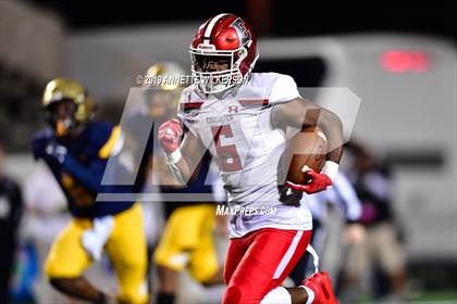 Thumbnail 3 in St. Thomas Aquinas vs. Edgewater (FHSAA 7A State Final)  photogallery.