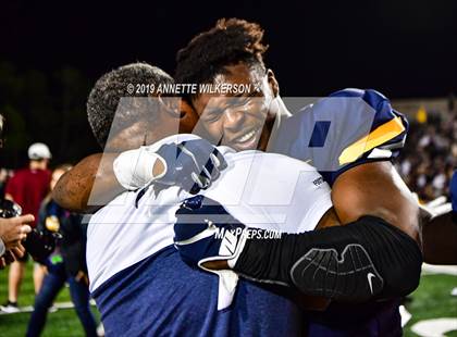 Thumbnail 3 in St. Thomas Aquinas vs. Edgewater (FHSAA 7A State Final)  photogallery.