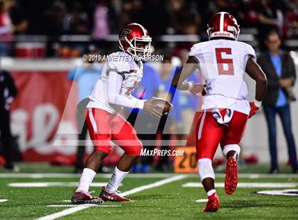 Thumbnail 1 in St. Thomas Aquinas vs. Edgewater (FHSAA 7A State Final)  photogallery.