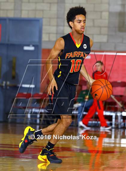 Thumbnail 3 in Los Alamitos vs. Fairfax (Nike Extravaganza) photogallery.