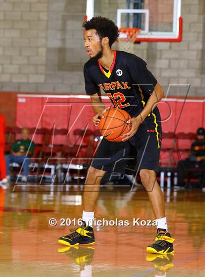 Thumbnail 3 in Los Alamitos vs. Fairfax (Nike Extravaganza) photogallery.