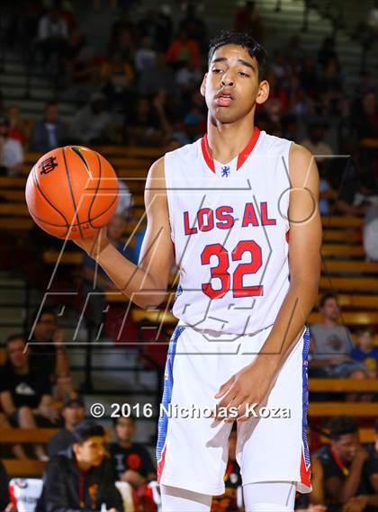 Thumbnail 1 in Los Alamitos vs. Fairfax (Nike Extravaganza) photogallery.