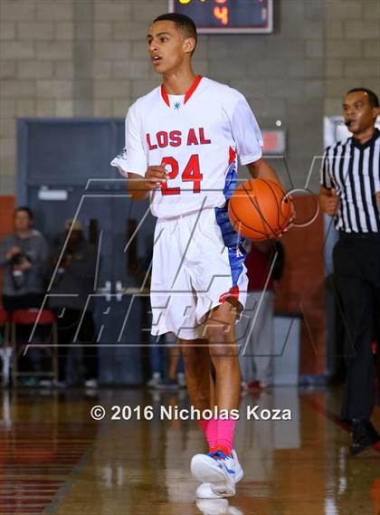 Thumbnail 3 in Los Alamitos vs. Fairfax (Nike Extravaganza) photogallery.