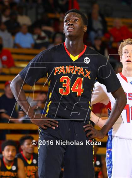 Thumbnail 1 in Los Alamitos vs. Fairfax (Nike Extravaganza) photogallery.