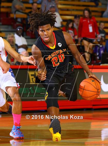Thumbnail 1 in Los Alamitos vs. Fairfax (Nike Extravaganza) photogallery.