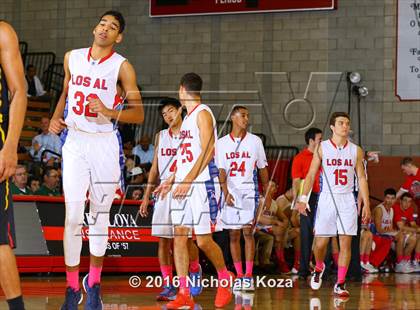 Thumbnail 1 in Los Alamitos vs. Fairfax (Nike Extravaganza) photogallery.