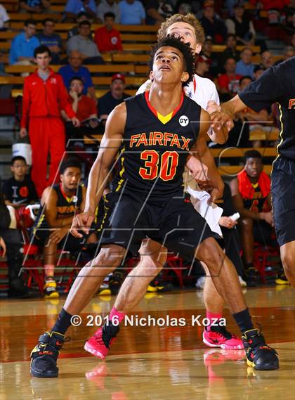 Thumbnail 1 in Los Alamitos vs. Fairfax (Nike Extravaganza) photogallery.