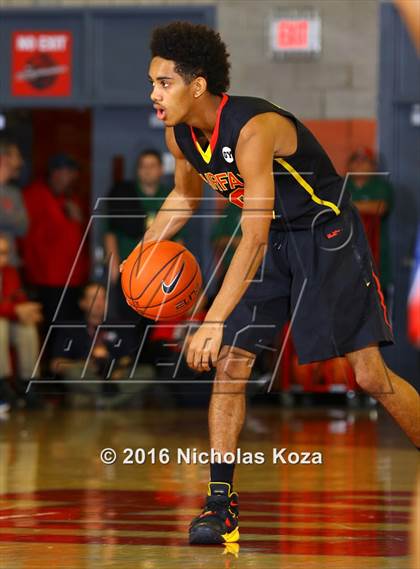 Thumbnail 1 in Los Alamitos vs. Fairfax (Nike Extravaganza) photogallery.