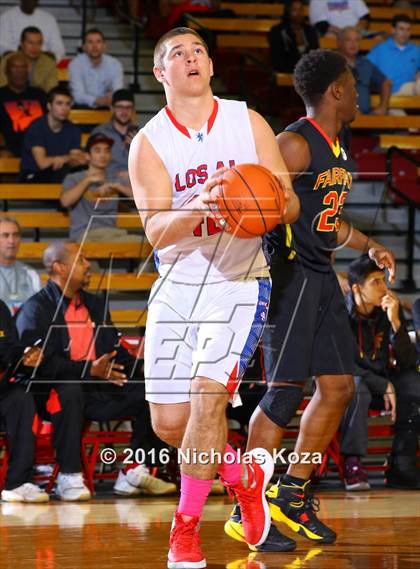 Thumbnail 1 in Los Alamitos vs. Fairfax (Nike Extravaganza) photogallery.