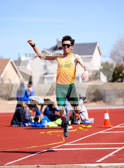 Thumbnail 3 in Los Lunas Track and Field Meet  photogallery.