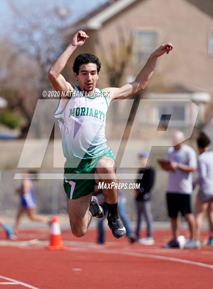 Thumbnail 1 in Los Lunas Track and Field Meet  photogallery.