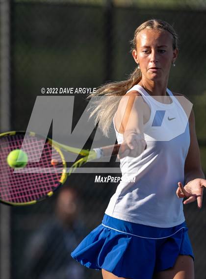 Thumbnail 3 in UHSAA 3A State Tournament photogallery.