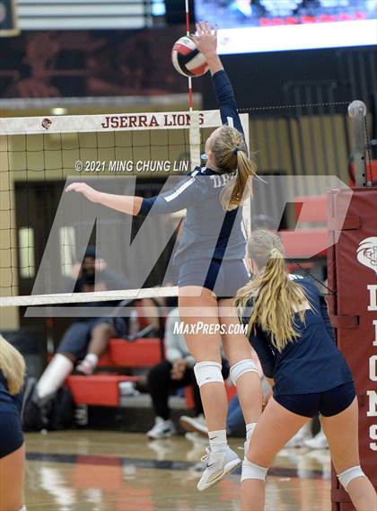Thumbnail 1 in St. Margaret's @ JSerra Catholic photogallery.
