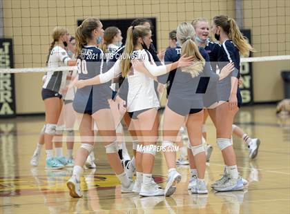 Thumbnail 3 in St. Margaret's @ JSerra Catholic photogallery.