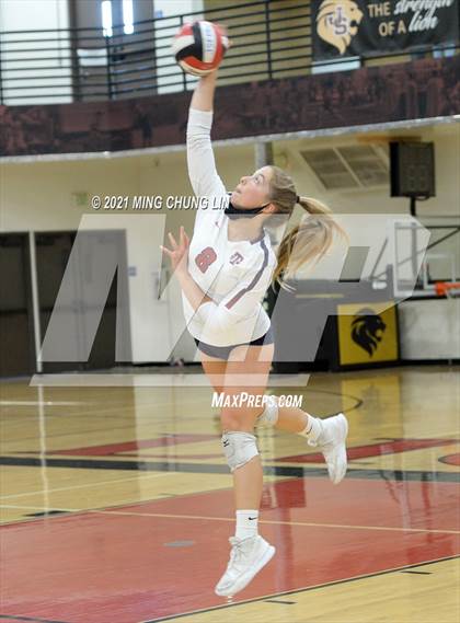 Thumbnail 1 in St. Margaret's @ JSerra Catholic photogallery.