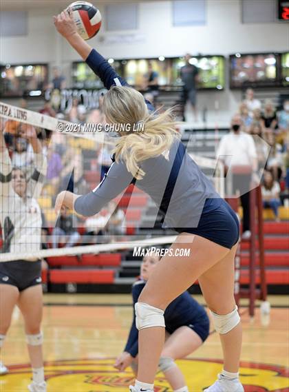 Thumbnail 2 in St. Margaret's @ JSerra Catholic photogallery.