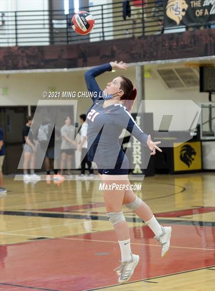 Thumbnail 3 in St. Margaret's @ JSerra Catholic photogallery.