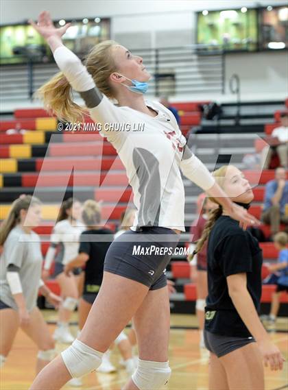 Thumbnail 1 in St. Margaret's @ JSerra Catholic photogallery.