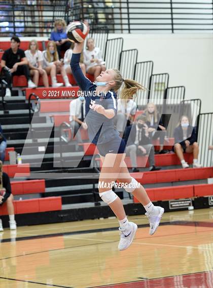 Thumbnail 2 in St. Margaret's @ JSerra Catholic photogallery.