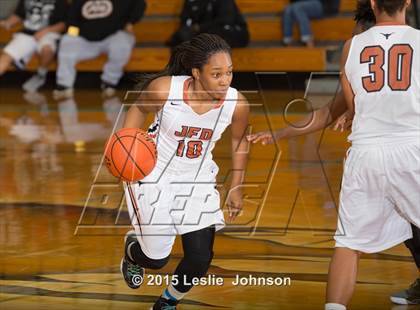 Thumbnail 2 in Dobie vs Jay (McDonald's Texas Invitational) photogallery.