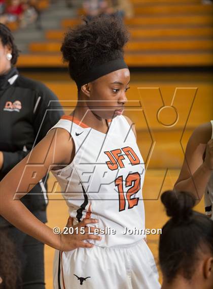 Thumbnail 1 in Dobie vs Jay (McDonald's Texas Invitational) photogallery.