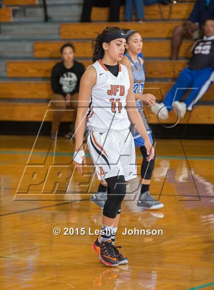 Thumbnail 1 in Dobie vs Jay (McDonald's Texas Invitational) photogallery.