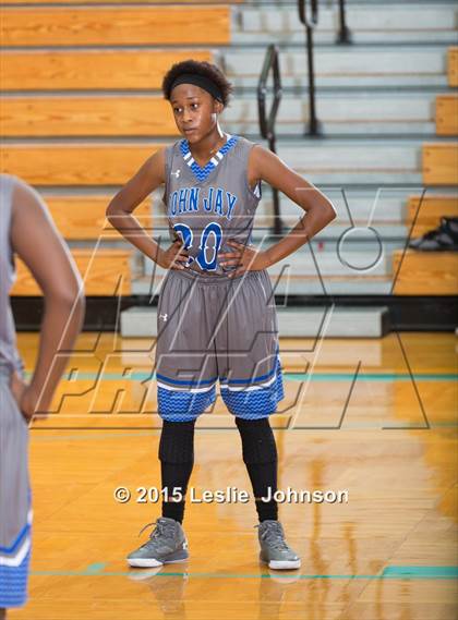 Thumbnail 2 in Dobie vs Jay (McDonald's Texas Invitational) photogallery.