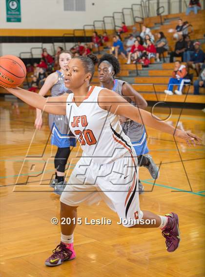 Thumbnail 2 in Dobie vs Jay (McDonald's Texas Invitational) photogallery.
