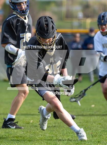 Thumbnail 3 in Mullen vs Monarch photogallery.