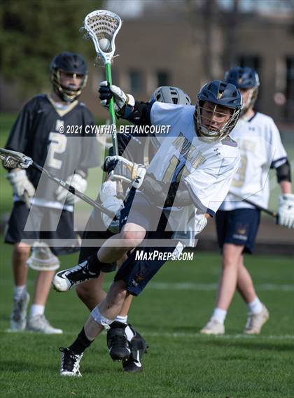 Thumbnail 1 in Mullen vs Monarch photogallery.