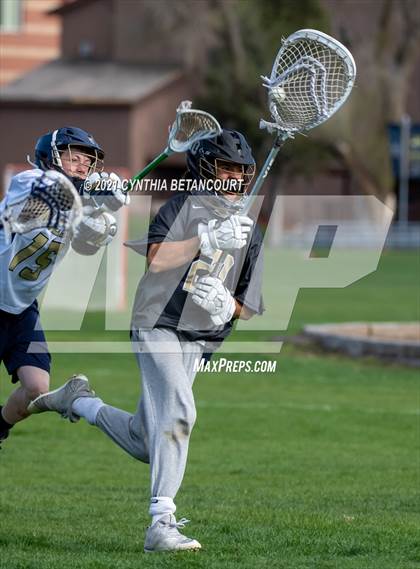 Thumbnail 1 in Mullen vs Monarch photogallery.