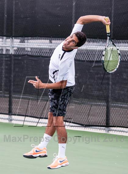 Thumbnail 2 in Longview vs Rockwall photogallery.