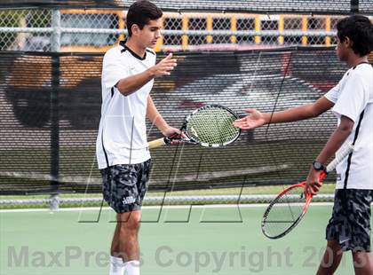 Thumbnail 3 in Longview vs Rockwall photogallery.
