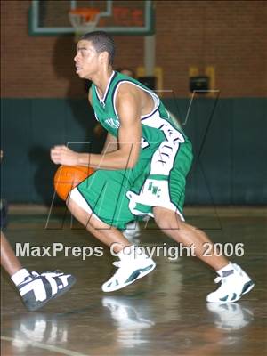 Thumbnail 3 in Cross @ Northwest Catholic (State D1 Quarterfinal) photogallery.