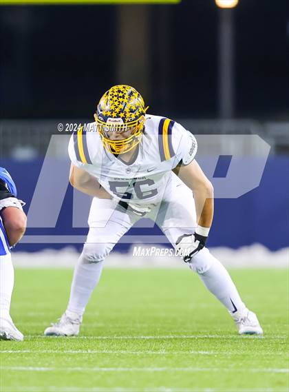 Thumbnail 1 in Archbishop Moeller vs. Olentangy Liberty (OHSAA Division 1 Final) photogallery.