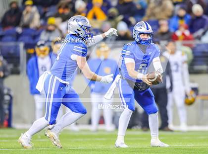 Thumbnail 3 in Archbishop Moeller vs. Olentangy Liberty (OHSAA Division 1 Final) photogallery.