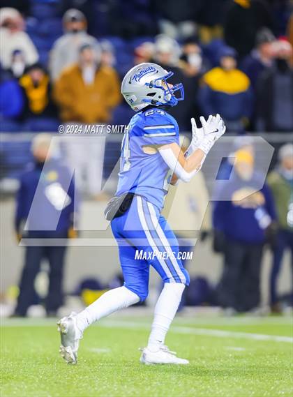 Thumbnail 1 in Archbishop Moeller vs. Olentangy Liberty (OHSAA Division 1 Final) photogallery.