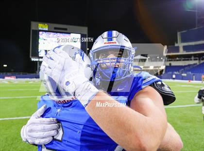 Thumbnail 2 in Archbishop Moeller vs. Olentangy Liberty (OHSAA Division 1 Final) photogallery.