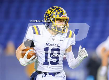 Thumbnail 2 in Archbishop Moeller vs. Olentangy Liberty (OHSAA Division 1 Final) photogallery.