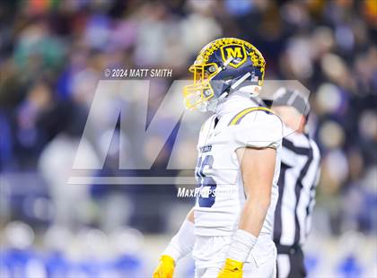 Thumbnail 2 in Archbishop Moeller vs. Olentangy Liberty (OHSAA Division 1 Final) photogallery.